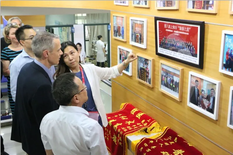 The hospital team introducing specialty development and international exchange achievements
